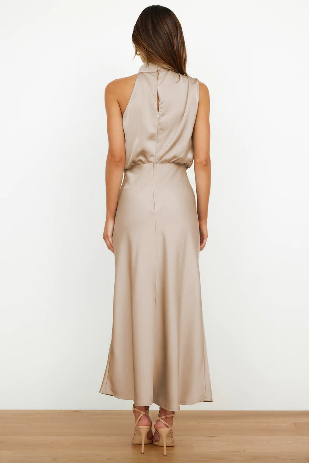 Lang Satin Halterneck Kjole Til Bryllup Og Elegante Lejligheder - Lange Kjoler Til Fest-5