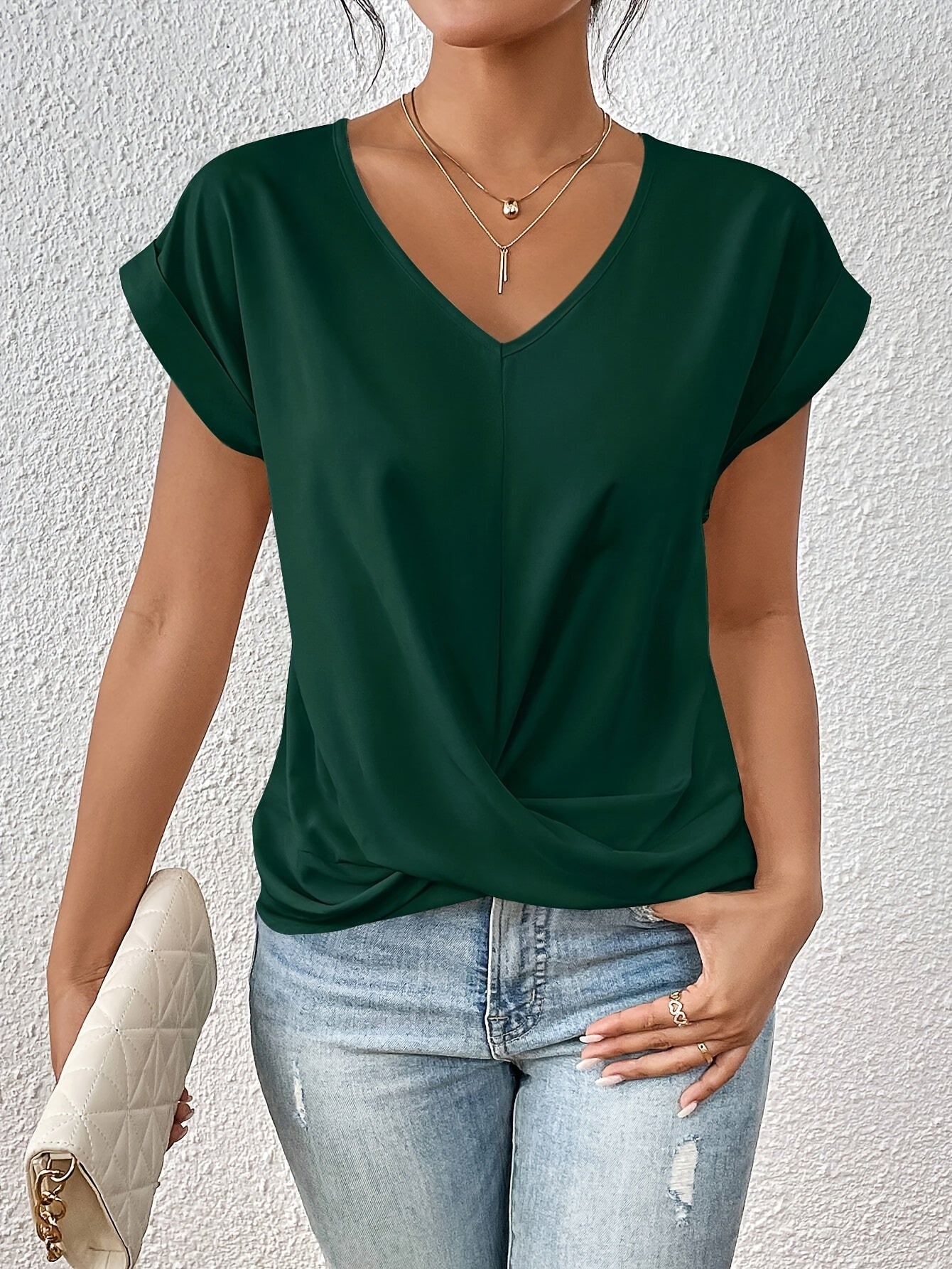 Variant image for Åndbar kvinders t-shirt – hjerteudskæring, blødt materiale, til daglig brug-13