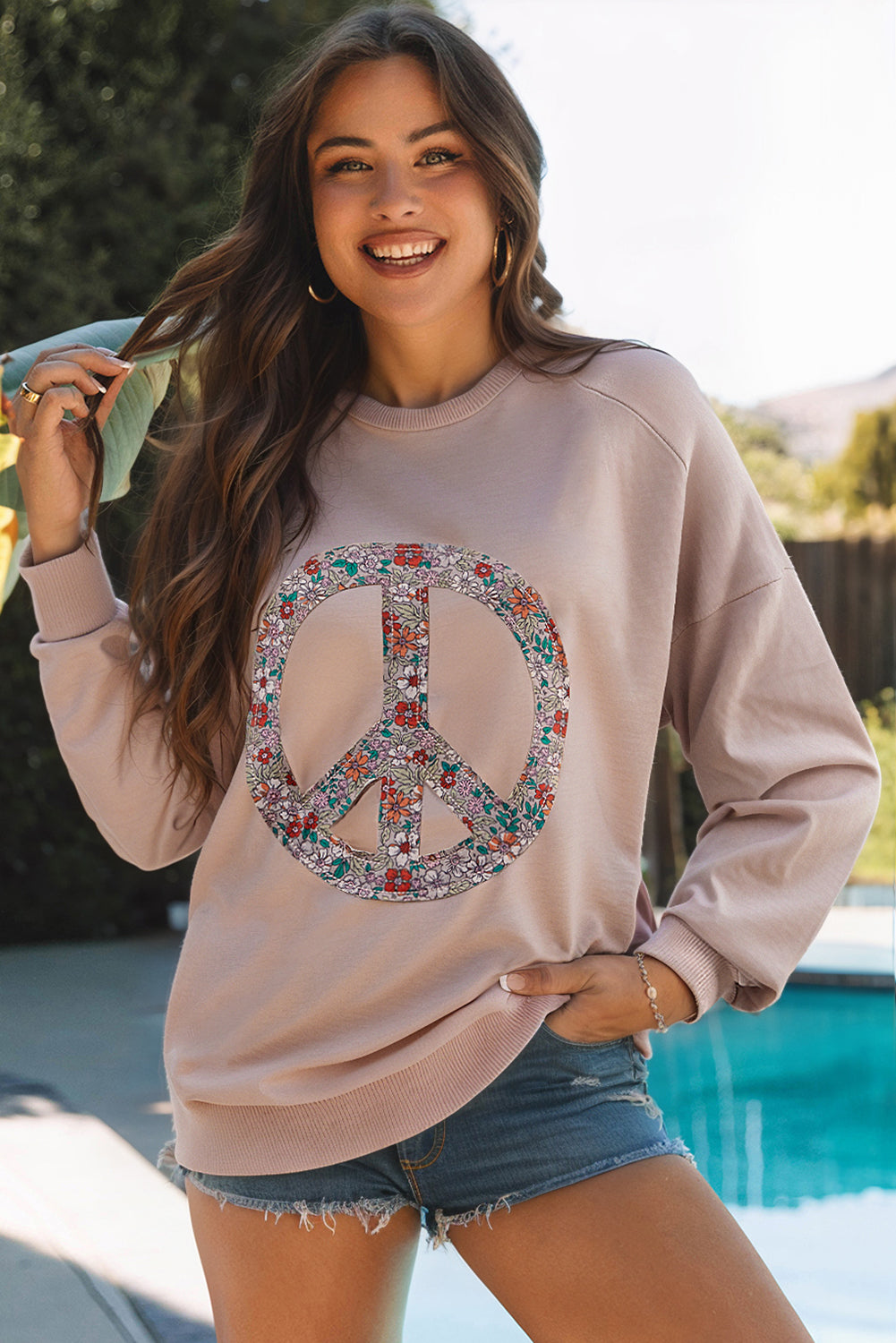 Breathable women’s sweatshirt – relaxed fit, floral peace symbol design, for everyday wear 4