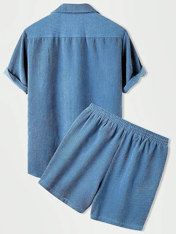 Elegant Herresæt i Rippet Samt med Kortærmet Skjorte og Matchende Shorts til Afslappede og Formelle Anledninger 4