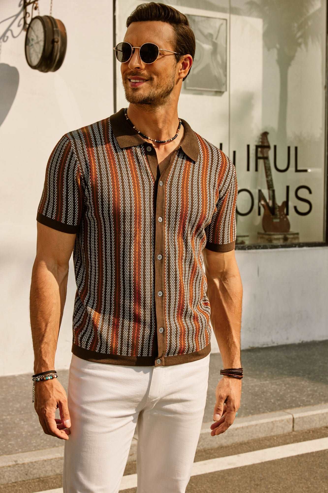 Retro Polo Skjorte til Mænd i Åndbart Stof med Vintage Design og Tidløse Vertikale Striber 4