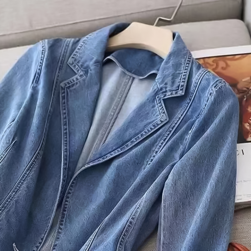 Stretchy women's denim blazer – structured cut, medium-weight denim, for casual and semi-formal occasions 4