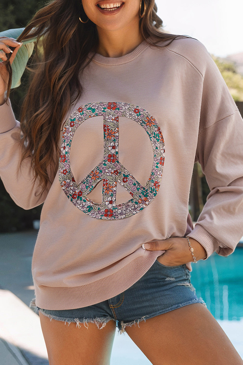 Breathable women’s sweatshirt – relaxed fit, floral peace symbol design, for everyday wear 6