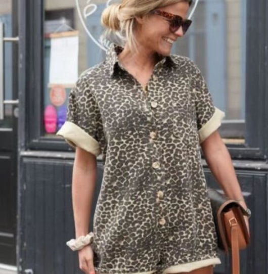 Variant image for Komfortabelt og struktureret kvinders sommersæt – leopardmønster, polyester, til strand og fritid-2