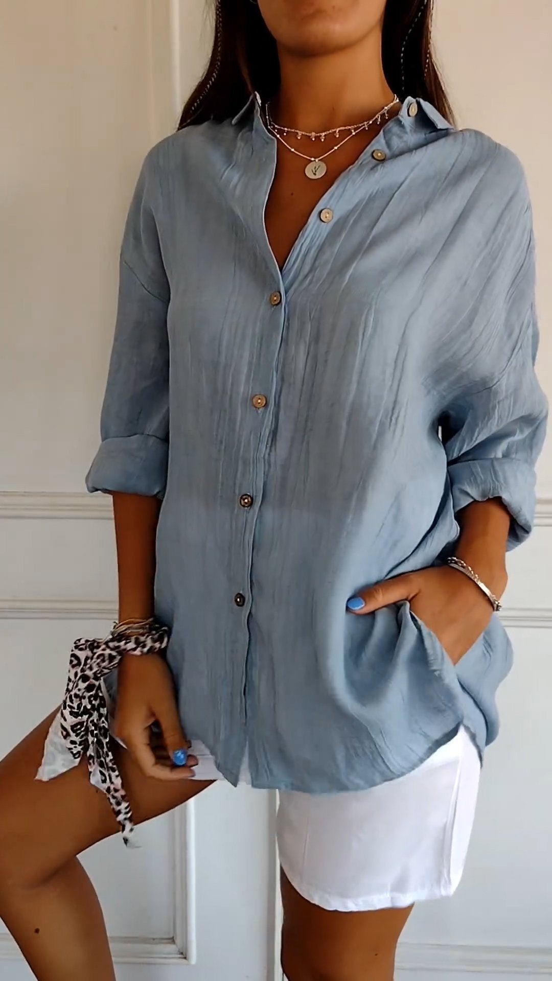 Flatterende dameskjortebluse – elegant snit, premium materiale, til kontor og fritid 3