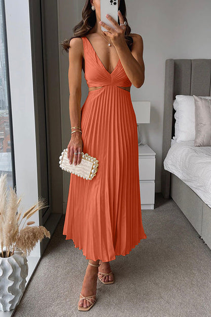 Elegant Plisseret Satin Aftenkjole Med Dyb V-Halsudskæring-6