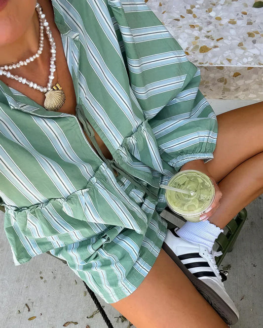https://cdn.shopify.com/s/files/1/0889/3523/5913/files/Anne-fleur_74c418b5-480e-412c-b8c3-4043e9c66f2a.webp?v=1747668552
