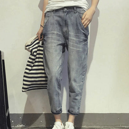 Komfortable Damejeans i Holdbart Materiale med Alsidigt Design og Let Pleje til Fritid og Hverdag 0