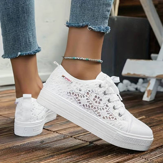 Sneakers med Spids Design i Sort-Hvid, Atmungsaktive og Komfortable til Hverdagsbrug 0