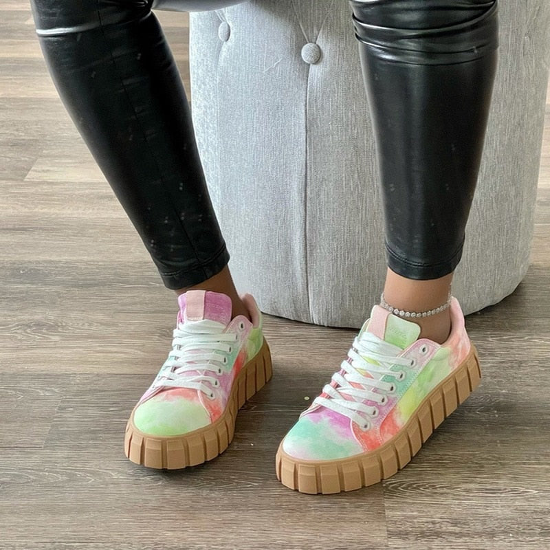 Trendy Hvide Sneakers Dame med Komfortabel Tykk Såle til Enhver Anledning 4