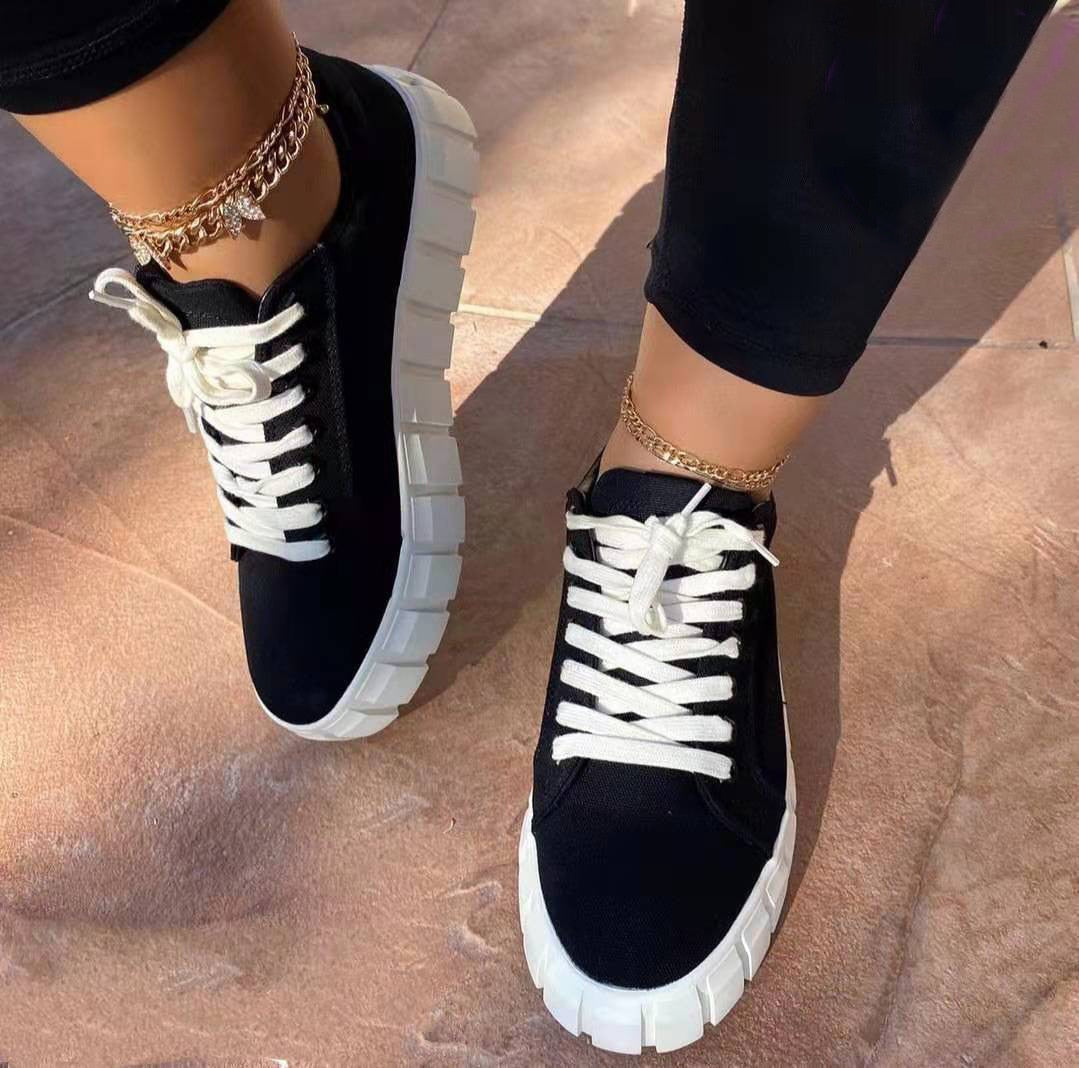 Trendy Hvide Sneakers Dame med Komfortabel Tykk Såle til Enhver Anledning 6