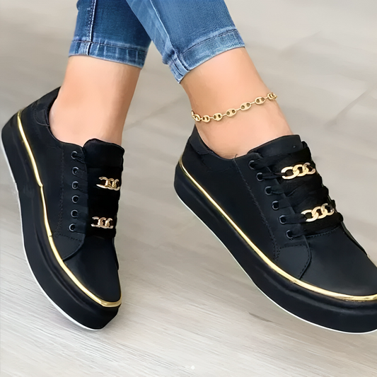 Trendy Sorte Low-Top Sneakers med Gyldne Detaljer for Komfort hele Dagen 0
