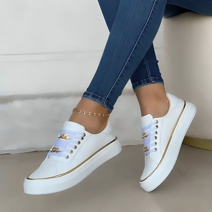 Trendy Sorte Low-Top Sneakers med Gyldne Detaljer for Komfort hele Dagen 3
