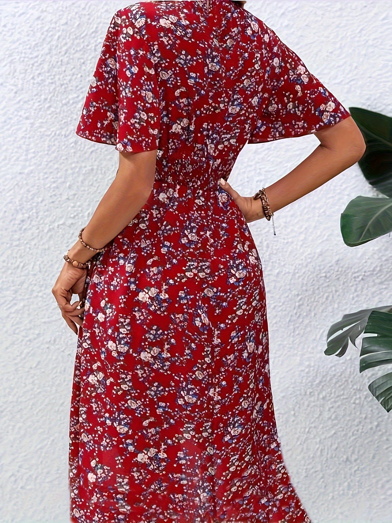 Feminin Boho Sommerkjole Med V-Hals Og Fladder Ærmer - Lang Sommerkjole-4