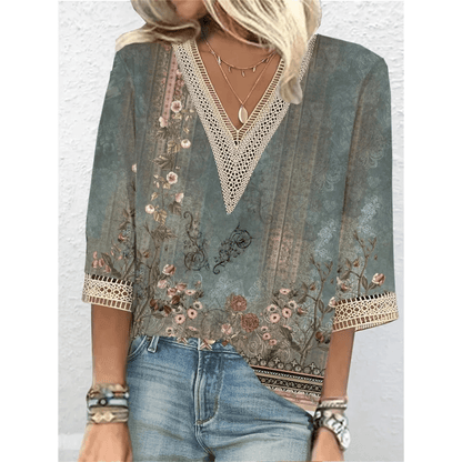 https://cdn.shopify.com/s/files/1/0889/3523/5913/files/blakely-v-hals-blouse-or-moeiteloze-stijl-and-veelzijdig-comfort-carla-moda-4_d81f7957-d8f0-43c0-a4fa-17321781ca51.png?v=1747518095
