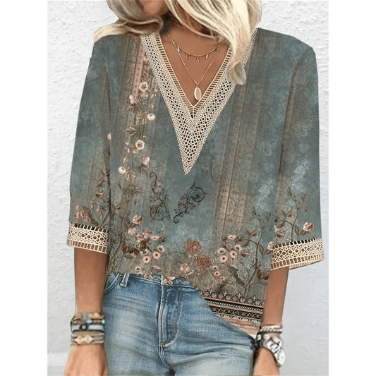 https://cdn.shopify.com/s/files/1/0889/3523/5913/files/blakely-v-hals-blouse-or-moeiteloze-stijl-and-veelzijdig-comfort-carla-moda-4_d81f7957-d8f0-43c0-a4fa-17321781ca51.png?v=1747518095