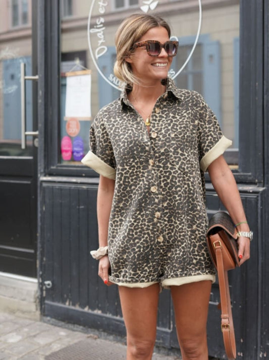 Komfortabelt og struktureret kvinders sommersæt – leopardmønster, polyester, til strand og fritid 1