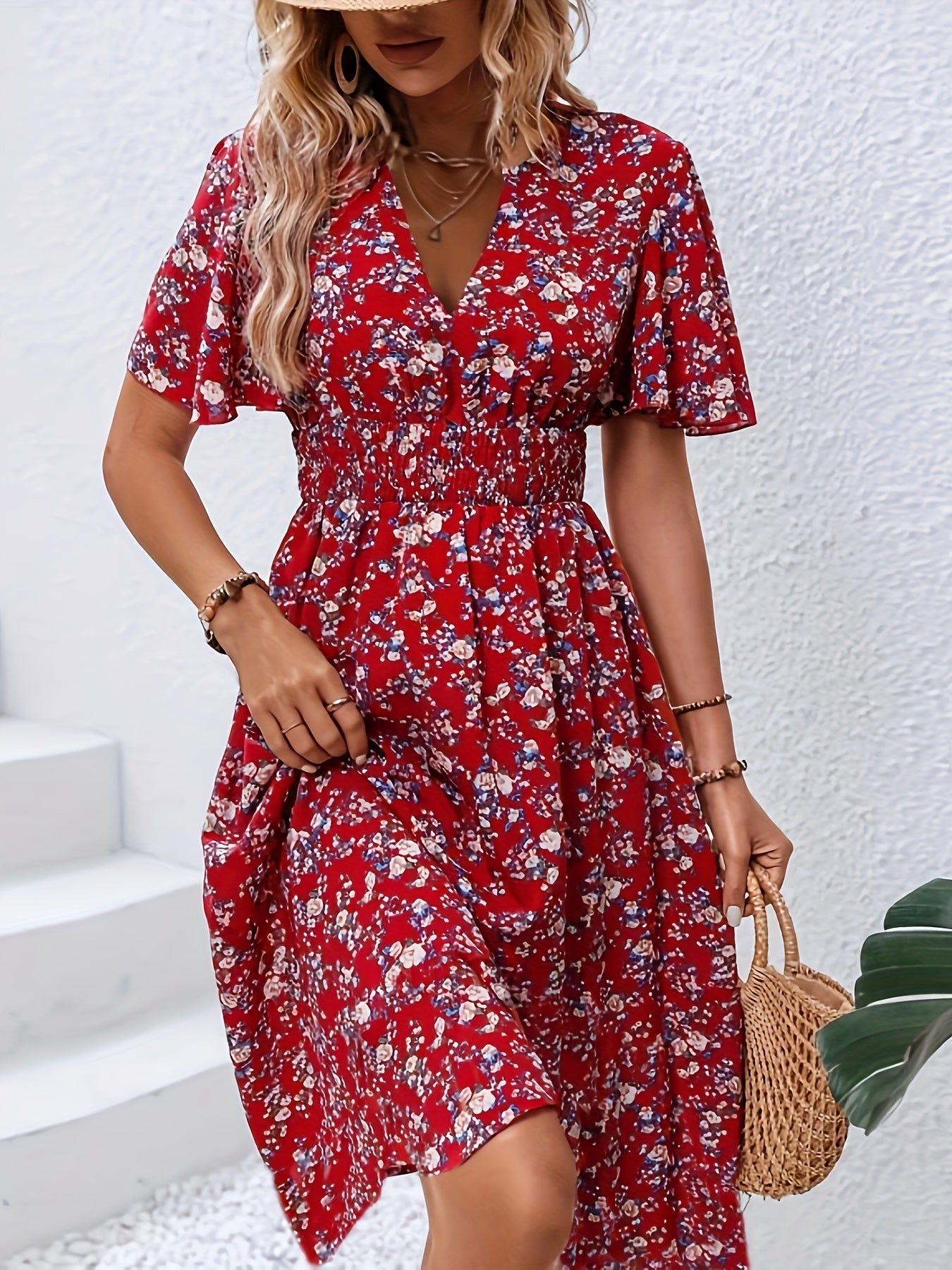 Feminin Boho Sommerkjole Med V-Hals Og Fladder Ærmer - Lang Sommerkjole-5